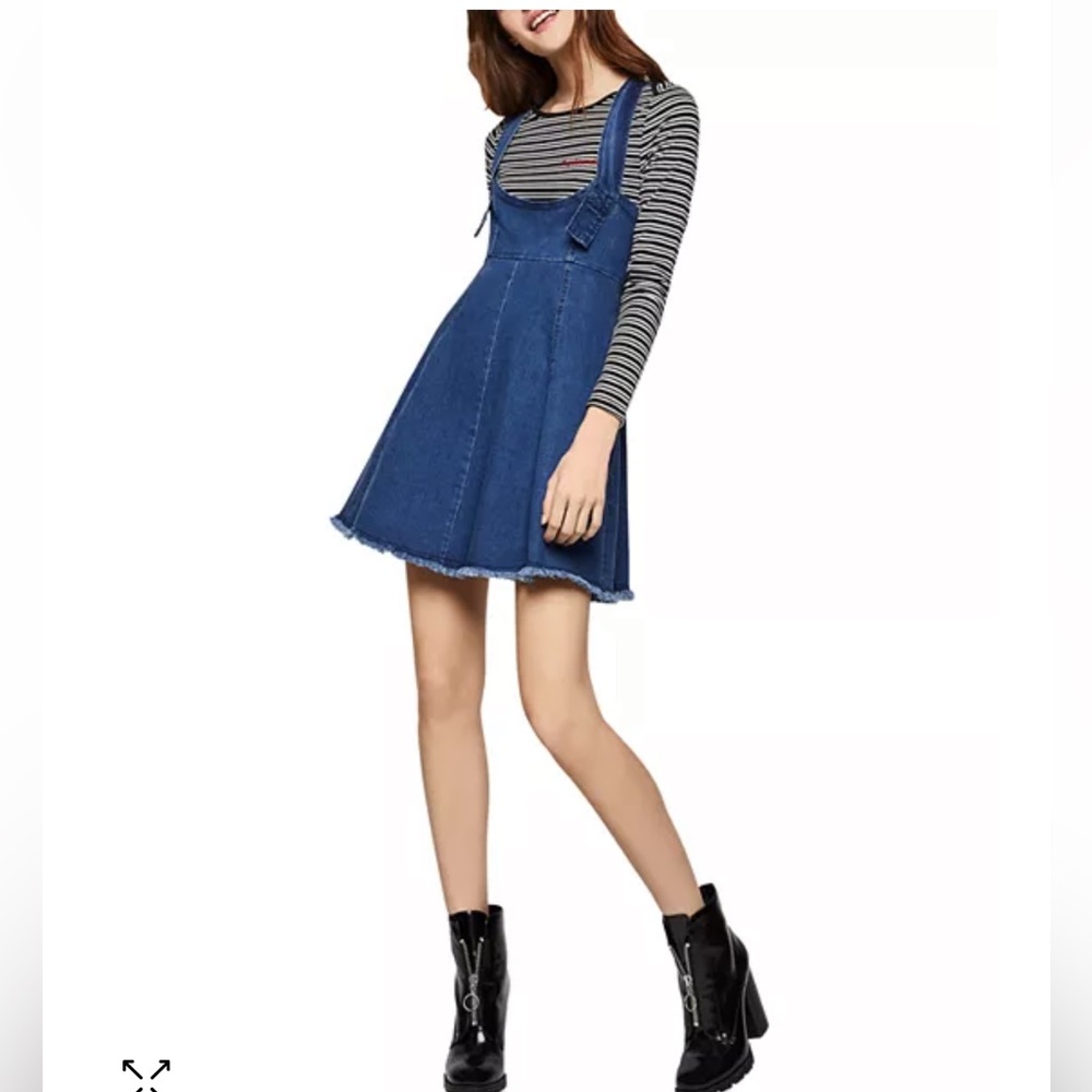 BCBGenartion Frayed Edge Denim Overall Dress Size: 4